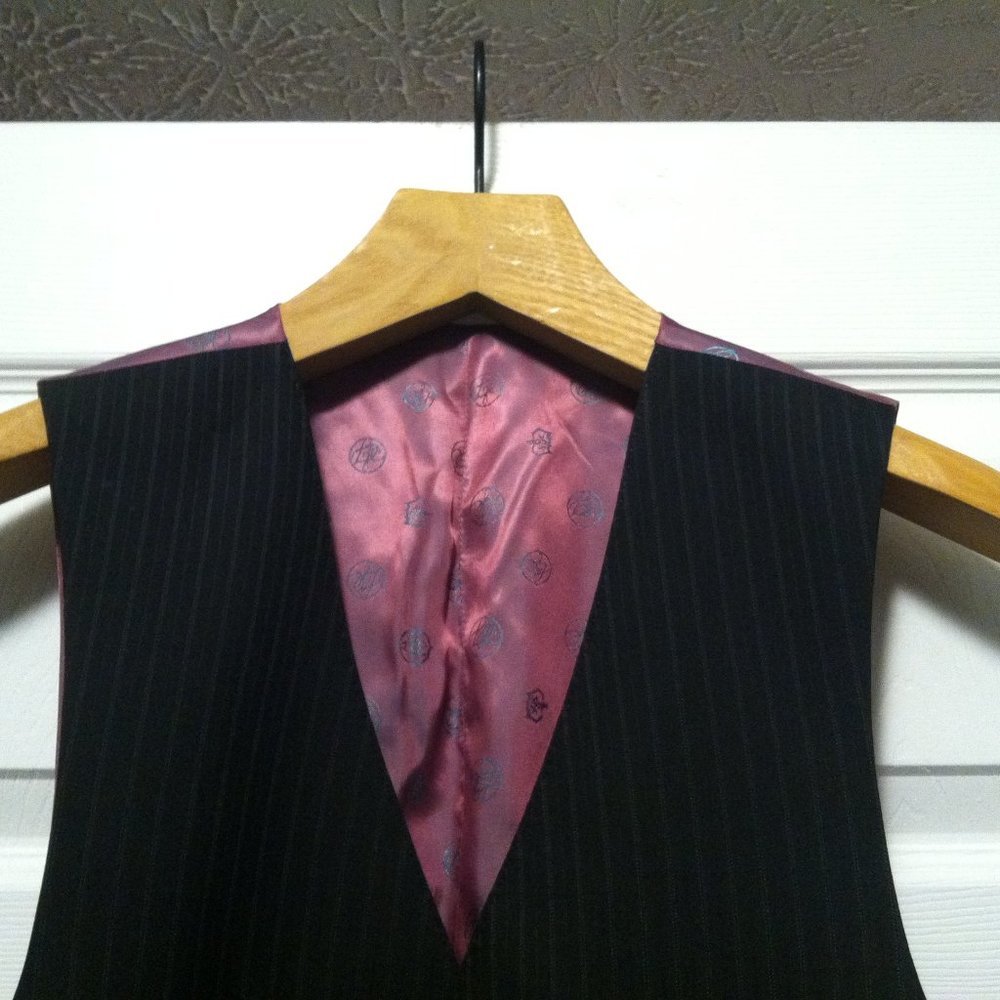 SEAN JOHN MEN'S NEW BLACK 65%POLYESTER 35%RAYON VEST  SIZE: L